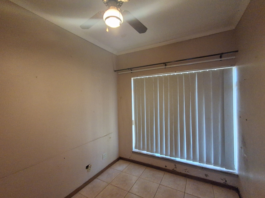 4 Bedroom Property for Sale in Flamwood North West